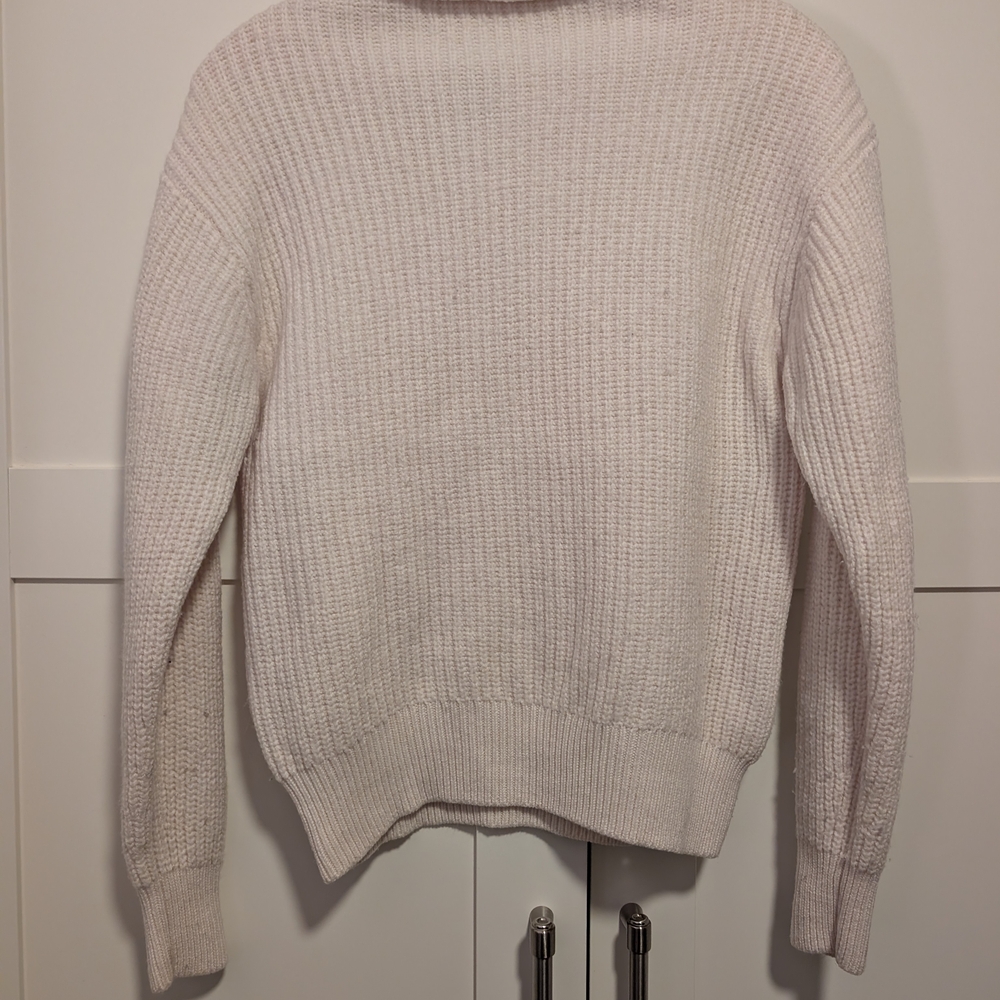 Aritzia Wilfred Soft Cream Knit Merano Wool Turtleneck